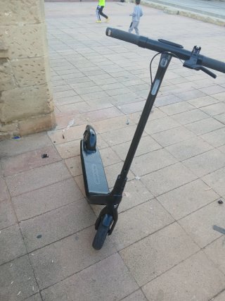 Ninebot E2 PRO Patinete Eléctrico