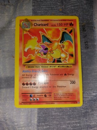 Carta Pokémon Charizard Base Set 1ª Edição