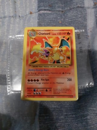 Carta Pokémon Charizard Base Set 1ª Edição