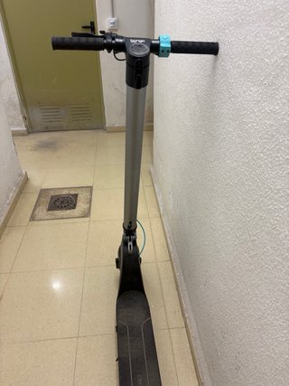 Patinete eléctrico Bongo (batería dañada)