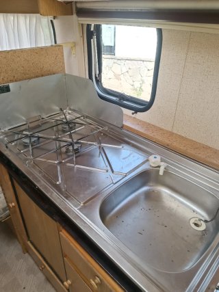 Caravana KNAUS < 750kg