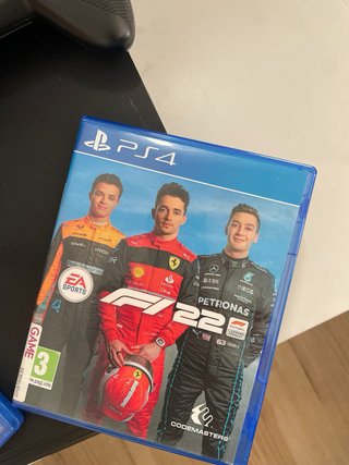 PS4 Pro + 2 Juegos + 2 Mandos