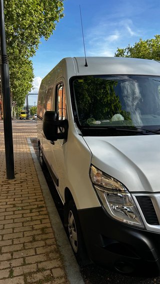 Nissan NV400 2015