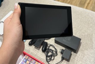Nintendo Switch + 2 juegos