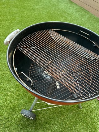 OFERTA! Barbacoa Weber Compact Kettle 57ø Roja