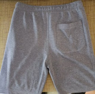 Bermudas grises cortas. Talla S de niño