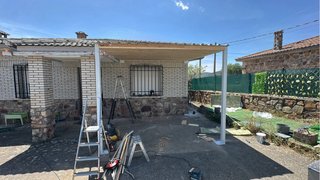 ️ Cerrajero Particular: Puertas, Vallas y Rejas.