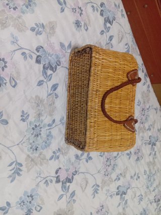 Bolso de mano de esparto