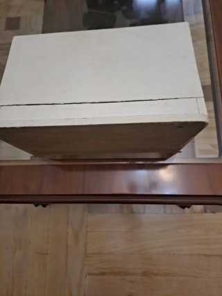 Caja de almacenaje pequeña de madera
