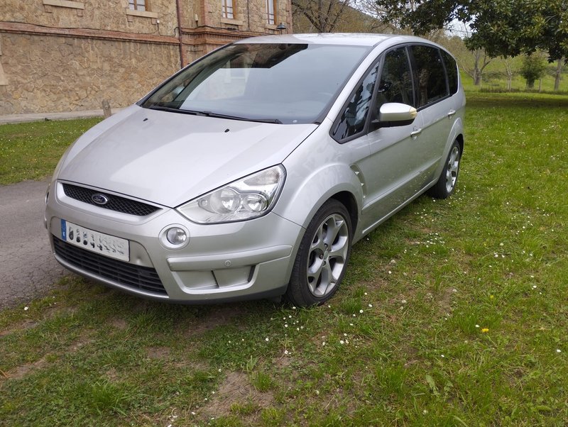 Ford S-MAX  Diciembre 2009 - foto 1