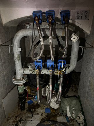 Bateria contadores comunidad Fontanero Fontanería.