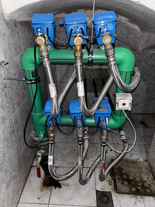 Bateria contadores comunidad Fontanero Fontanería.