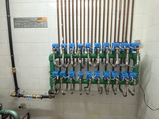 Bateria contadores comunidad Fontanero Fontanería.