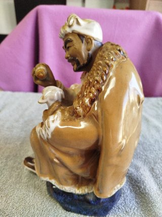 Figura de cerámica china de Shiwan, numerada.