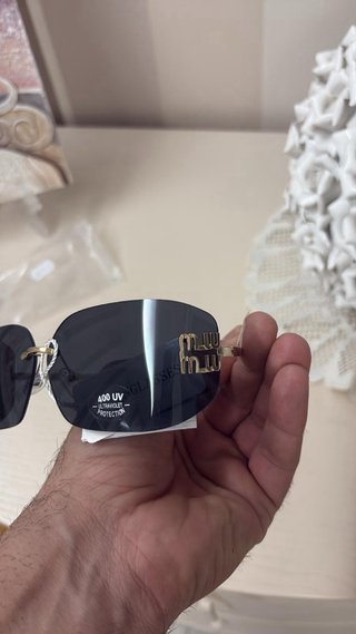 Occhiali da sole donna neri e oro nuovo
