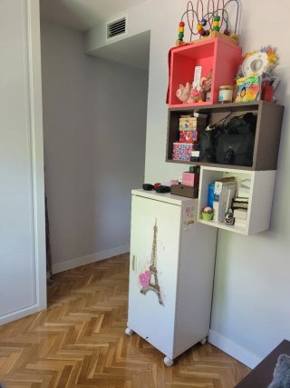 Dormitorio completo.