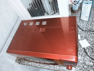 Microondas Spectrum Rojo
