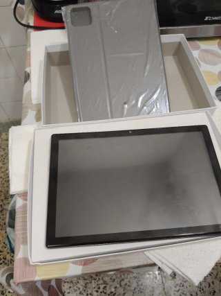 Tablet WIFI+ 2 SIM 12/512GB+Cargador+Teclado+cable