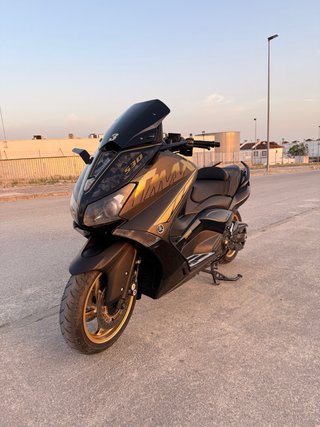 YAMAHA TMAX 530