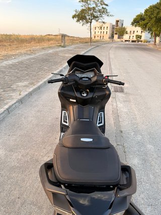 YAMAHA TMAX 530