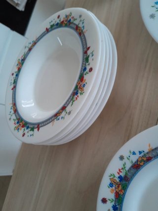 Vajilla Vintage Arcopal Flores