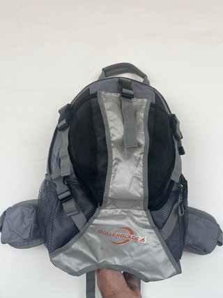 Mochila para patines RollerBlade.