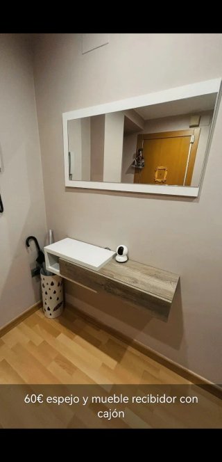 Recibidor con espejo