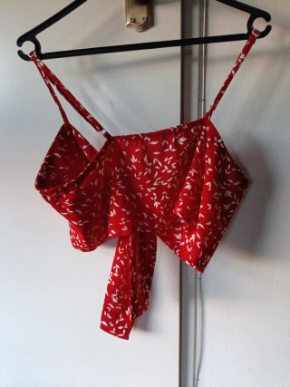 Blusa tirantes roja estampado hojas XL