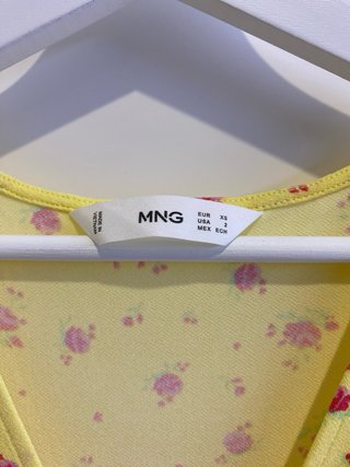 Vestido amarillo floral