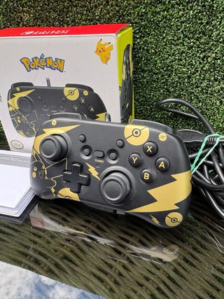 Mando HORI HORIPAD Mini Pokémon Switch