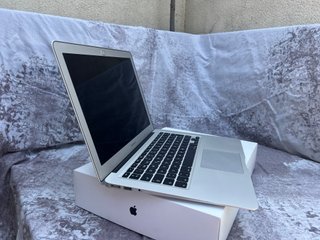 MacBook Air (Intel, 2017)