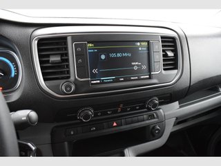 *198€/Mes. Peugeot e-Expert 2022 de exposición