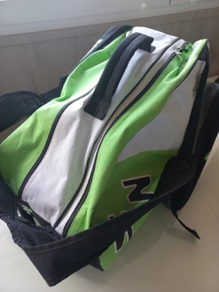 Lote pala pádel, bolas, bolsa y fundas