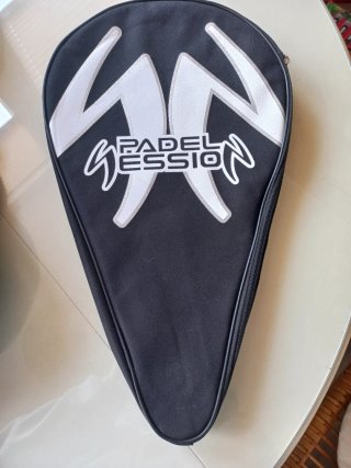 Lote pala pádel, bolas, bolsa y fundas