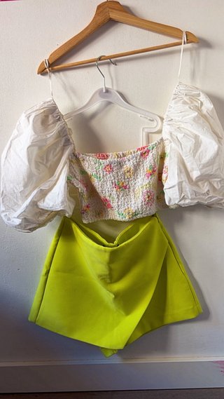 Conjunto Zara Top y Falda Pantalón Talla S