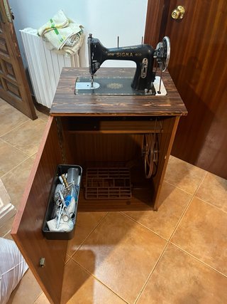 Máquina de coser antigua Sigma