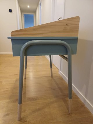 Escritorio infantil madera y patas metal