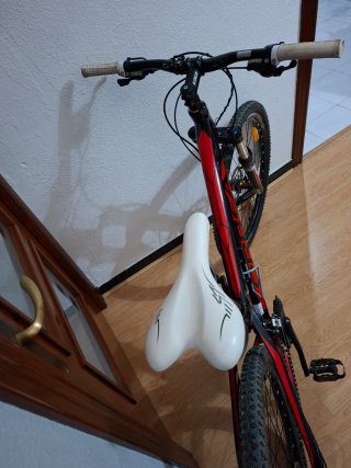 Bicicleta Orbea MX26 Negra y Roja