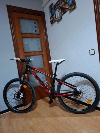 Bicicleta Orbea MX26 Negra y Roja