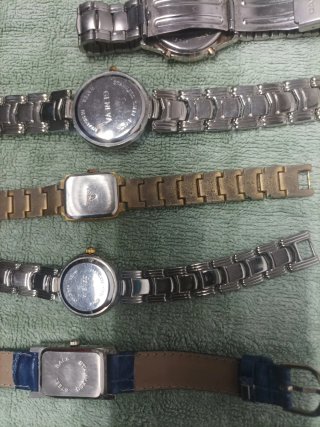 Conjunto de 8 relojes