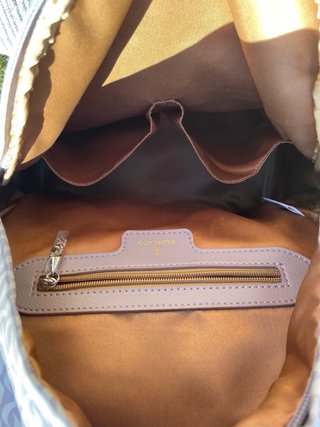 Mochila pequeña beige y gris