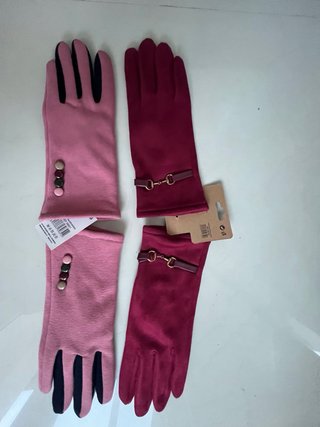 Guantes rosas y burdeos con detalle