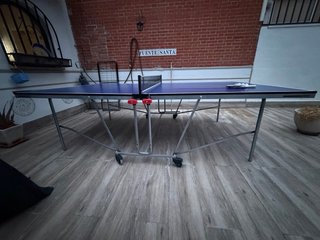 Mesa de ping pong azul