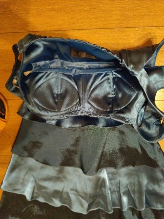Vestido de fiesta azul y gris con chaqueta