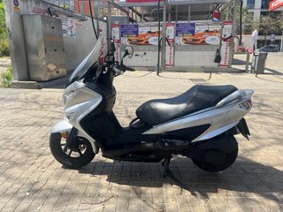Suzuki Burgman 125 Plata/Negra