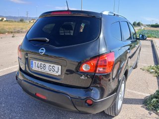 Nissan Qashqai+2 2010