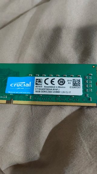 Memoria RAM Crucial 16GB DDR4 Negociable