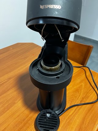 Cafetera Nespresso Negra