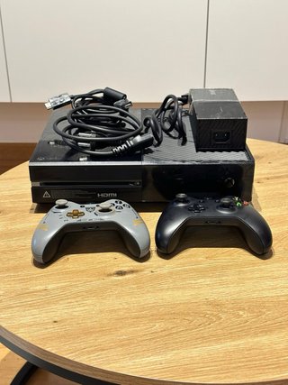 Xbox One 1 TB + 2 Mandos (Ed. Advanced Warfare)