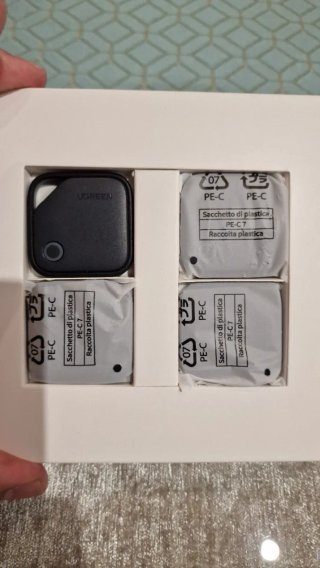 Confezione da 4 nuovi localizzatori UGREEN Smart Finder